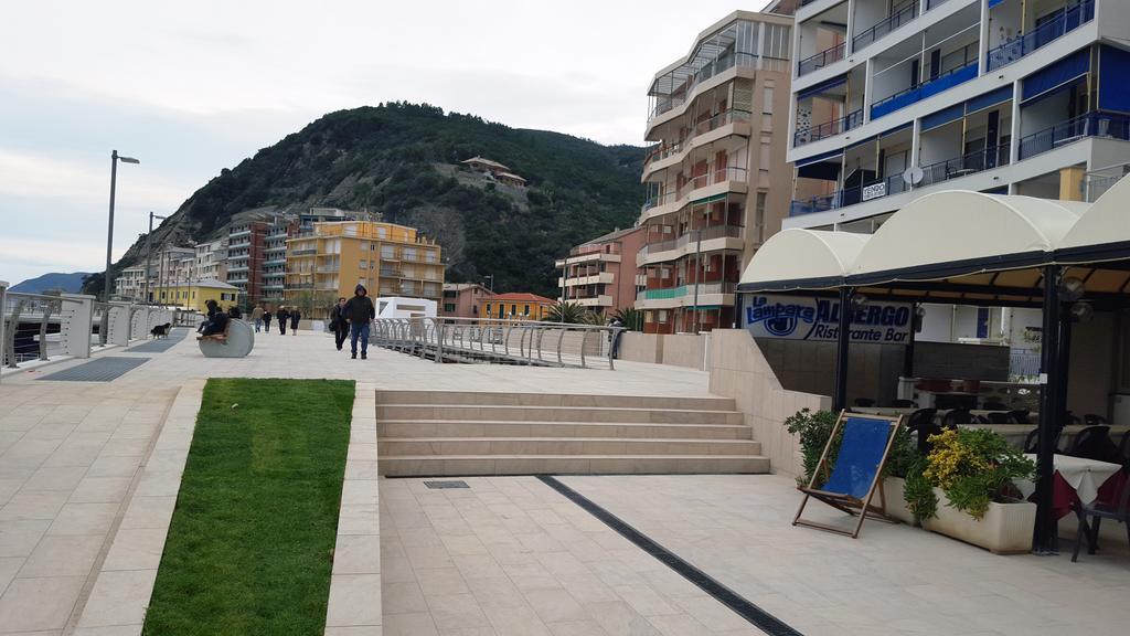 Albergo La Lampara Deiva Marina Exteriör bild