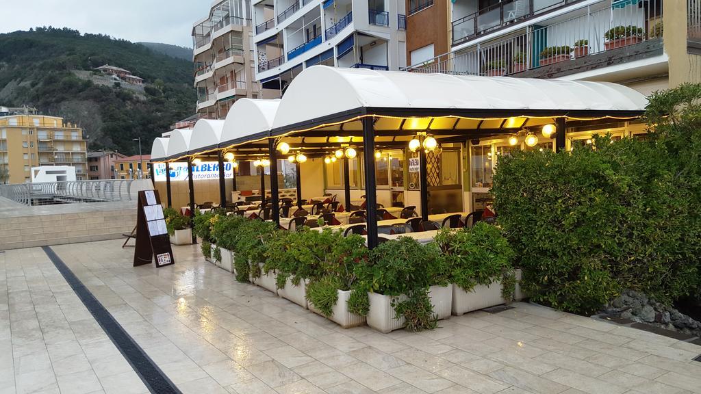 Albergo La Lampara Deiva Marina Exteriör bild